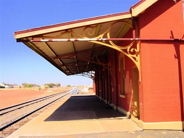 Cobar Railway Station (4/03/2013 9:41:44 AM)