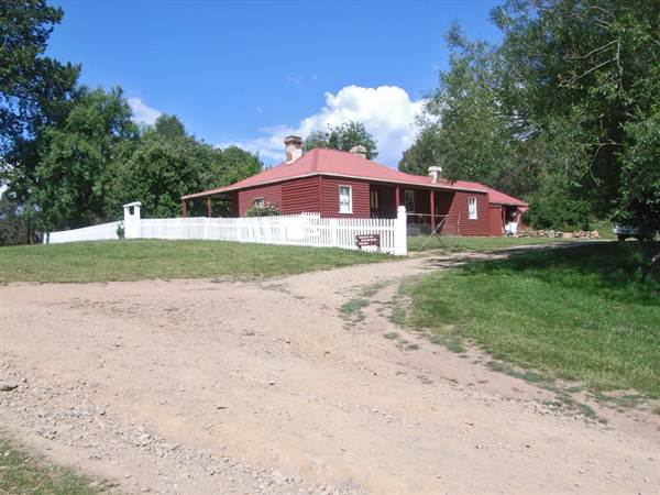 Currango Homestead (4/03/2013 12:12:46 PM)