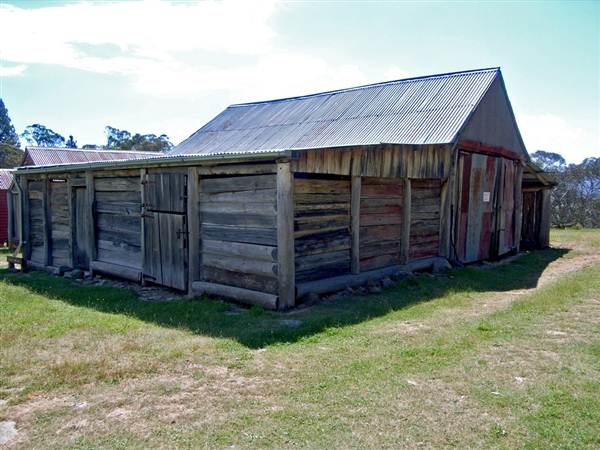 Currango Homestead (4/03/2013 12:13:59 PM)