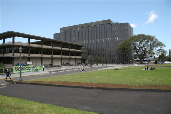 Fisher Library - The University of Sydney (4/03/2013 2:57:42 PM)