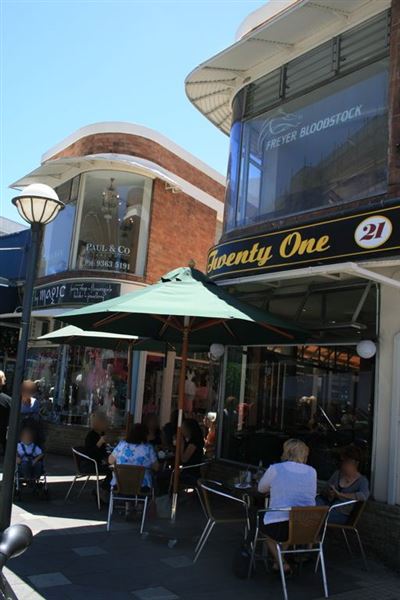 Knox Street - Double Bay (6/03/2013 11:19:03 AM)