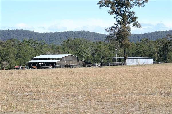 John Scott Kundabung Rodeo Grounds / Stables (6/03/2013 11:29:44 AM)