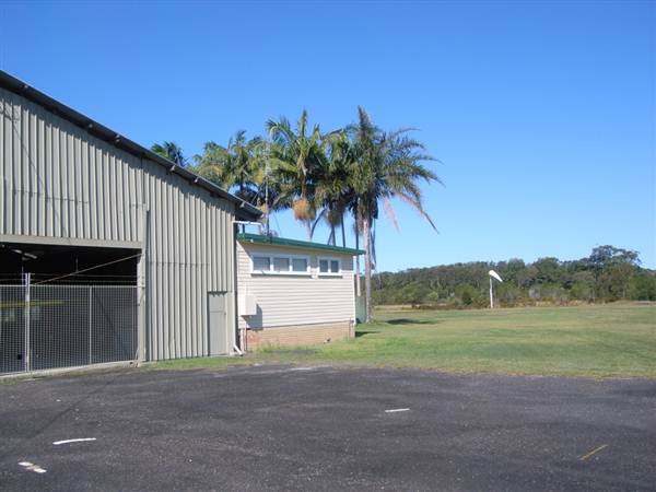 Tyagarah Airfield, Byron Bay (9/03/2013 1:55:55 AM)