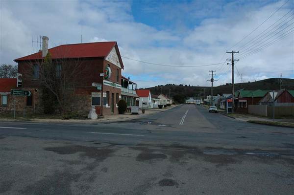 Tarago Town (9/03/2013 9:59:28 PM)