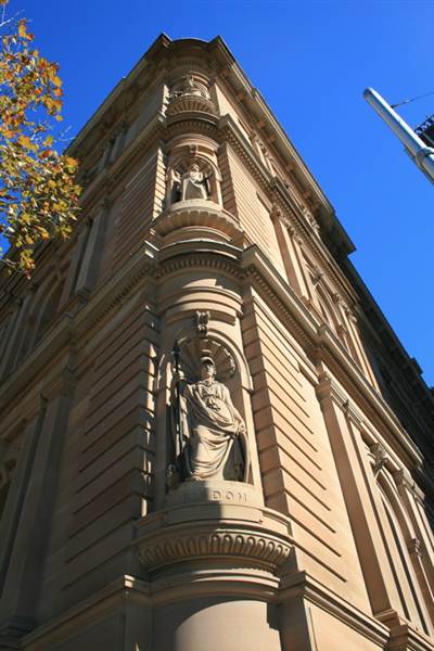 Sydney CBD - Macquarie Street (10/03/2013 9:56:33 PM)