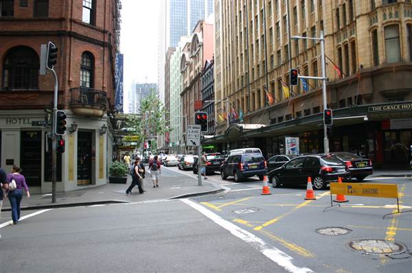 Sydney CBD - York St (11/03/2013 5:04:44 AM)