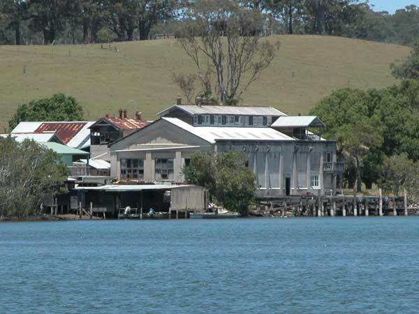 Taree (11/03/2013 5:53:04 AM)