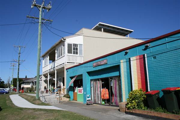 Brunswick Heads - Town/Shops (25/04/2013)