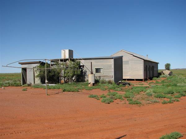 Farmcote Station - Broken Hill (26/04/2013)