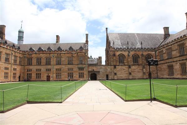 The Quadrangle Building - Sydney University (26/11/2013)