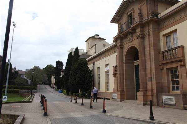 School of Physics - Sydney University (27/11/2013)