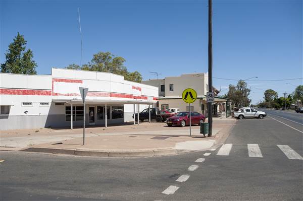 Bourke (11/12/2013)