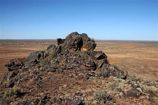 Pinnacles - Broken Hill (2/02/2009 - Credits: Mason Curtis)