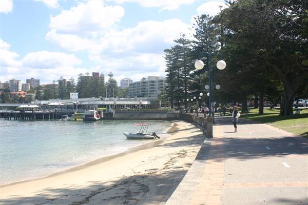 Manly Wharf (8/04/2008)