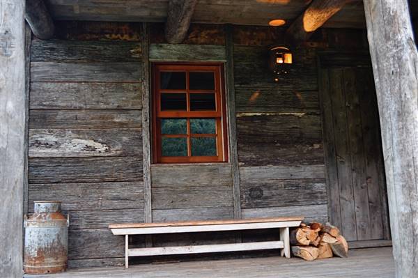 Moonbah Hut (20/11/2015)