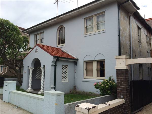 Curlewis Street (26/11/2015 - Credits: Shannon Wheeler)