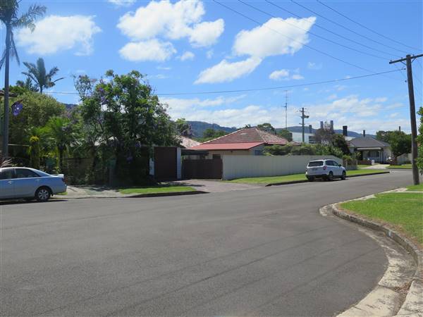East Corrimal neighbourhood (8/12/2015 - Credits: Peter Hicks)