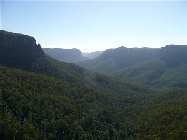 BLUE MOUNTAINS AERIALS (5/07/2016 - Credits: Mary Barltrop)