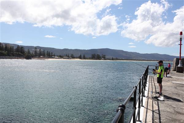 Wollongong - Foreshore and Wharf (26/10/2016 - Credits: John Harris)