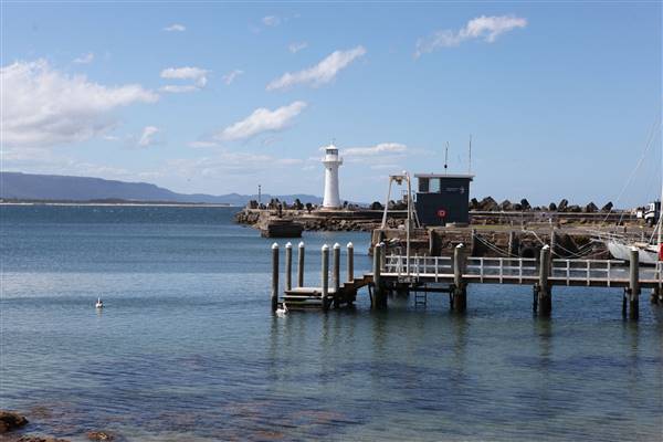 Wollongong - Foreshore and Wharf (26/10/2016 - Credits: John Harris)
