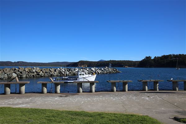 Quarantine Bay Boat Ramp & Beach Cottages (4/08/2018 - Credits: Lisa Scope)