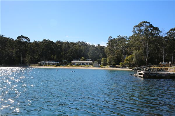 Quarantine Bay Boat Ramp & Beach Cottages (4/08/2018 - Credits: Lisa Scope)