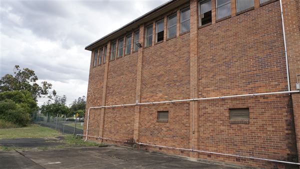 Prospect Reservoir - Warehouse / Industrial Building (6/03/2019 - Credits: Shannon Wheeler)