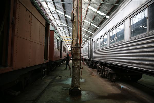 Vintage Passenger Train Carriages (Various) The Paint Sheds (4/09/2018 - Credits: Lisa Scope)