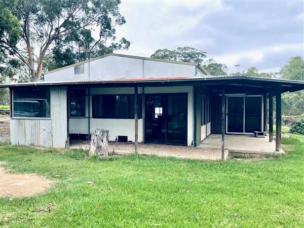 Tobruk Sheep Station - Cottages & surrounds - Summer but usually overcast & glarey. (23/02/2021 - Credits: Cheryl Conway)
