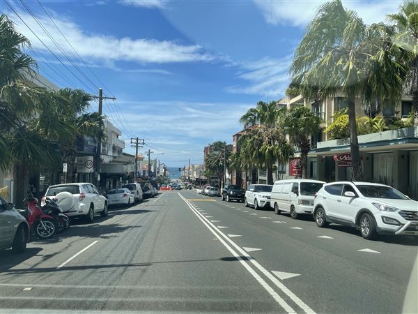 Coogee - Coogee Bay Rd - Coogee Bay Road (8/03/2021 - Credits: Cheryl Conway)