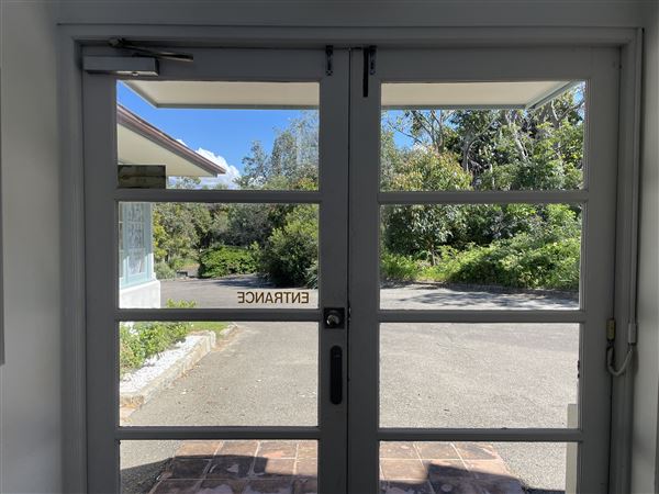 Gap Bluff Former Officers Mess Watsons Bay NPWS (1/10/2021 - Credits: Screen NSW Mechele Axford)