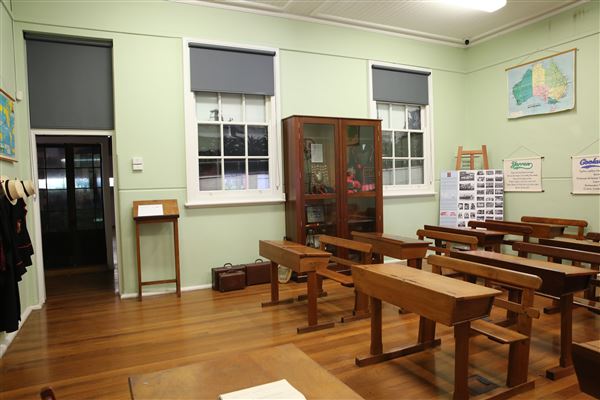 Western Plains Cultural Centre - 1950's classroom (11/05/2022 - Credits: Lisa Scope)
