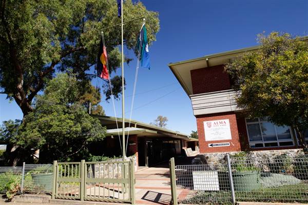 Alma Public School (25/02/2013 9:41:21 PM)