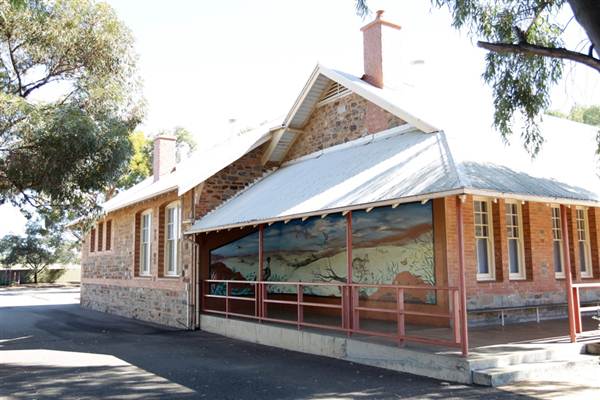 Alma Public School (25/02/2013 9:42:02 PM)