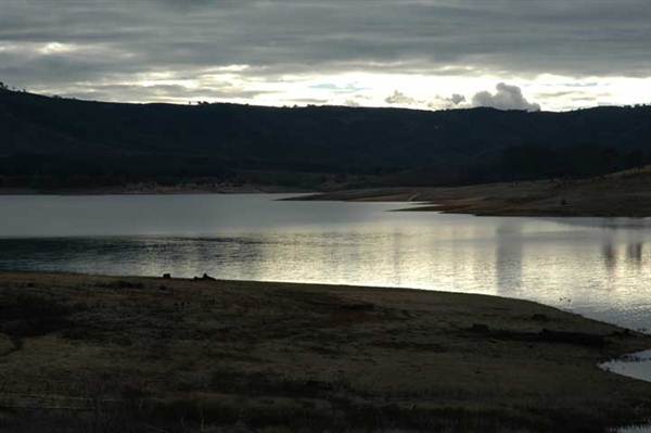 Blowering Dam & Reservoir (26/02/2013 3:19:23 PM)