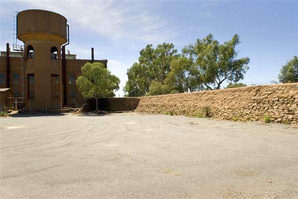 Broken Hill Studios (26/02/2013 10:30:48 PM)
