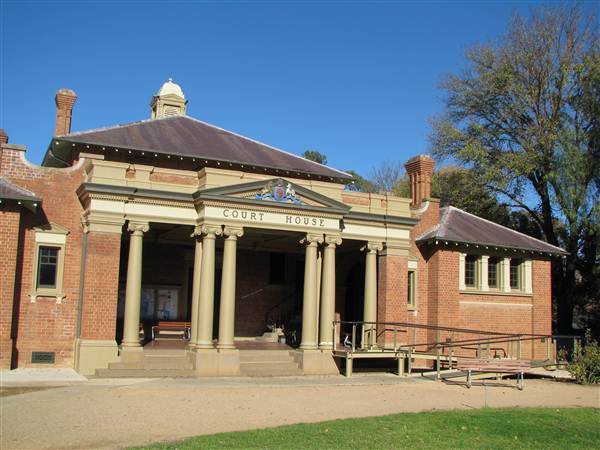 Cootamundra (27/02/2013 1:49:09 PM)