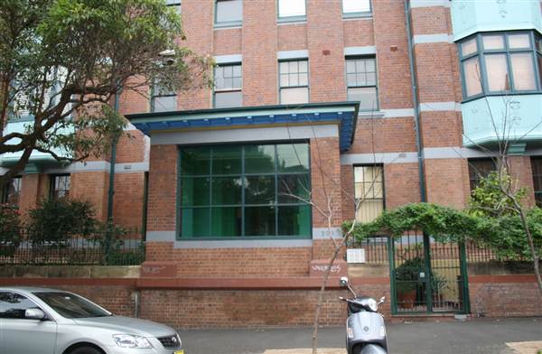 Darlinghurst - Forbes St, Thomson Lane, St Peters Lane (27/02/2013 3:11:30 PM)