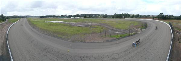 Menangle Park Paceway (28/02/2013 3:27:39 PM)