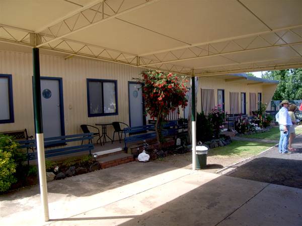 Black Stump Motel, Coolah (1/03/2013 10:28:22 AM)