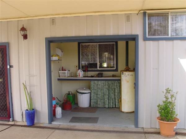 Black Stump Motel, Coolah (1/03/2013 10:28:42 AM)