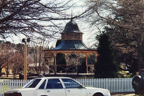 Bowral - Southern Highlands (1/03/2013 11:45:00 AM)