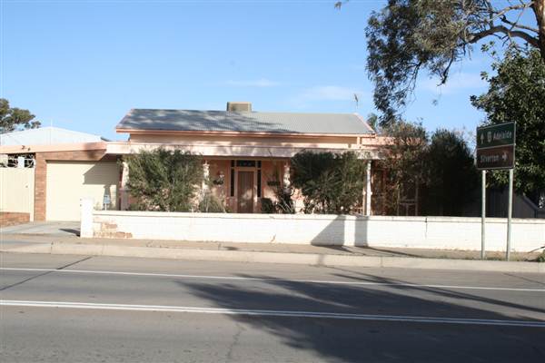 Broken Hill - Houses (1/03/2013 6:51:05 PM)