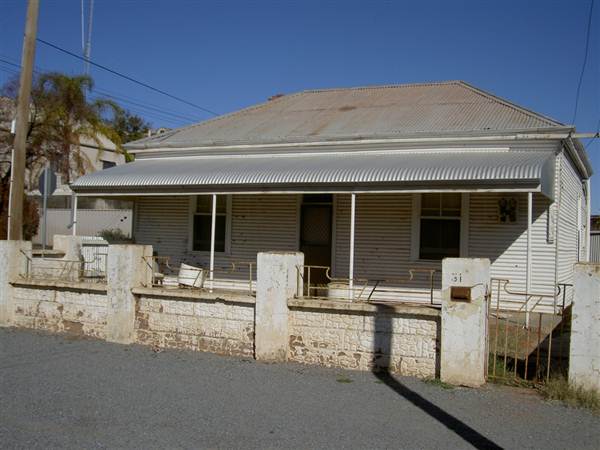 Broken Hill - Houses (1/03/2013 6:51:35 PM)