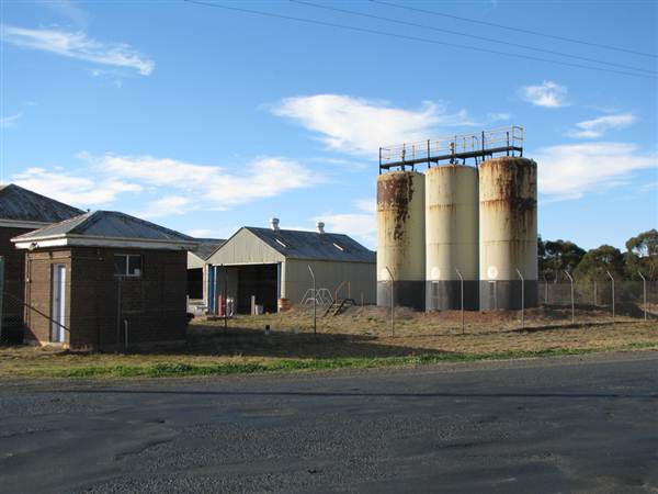 Flour Mill - West Wyalong (4/03/2013 3:11:15 PM)