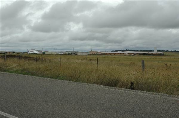 Goulburn Airport runway and exteriors (5/03/2013 11:11:37 AM)