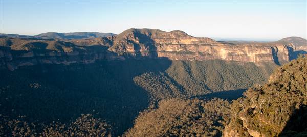 Pulpit Rock Lookout - Blue Mountains National Park (5/03/2013 12:15:35 PM)