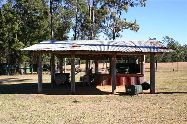 John Scott Kundabung Rodeo Grounds / Stables (6/03/2013 11:30:05 AM)