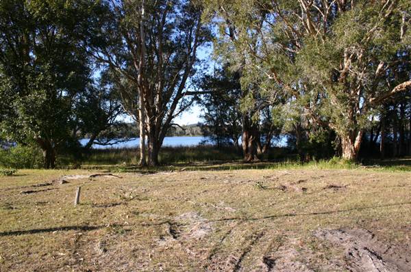 Myall Lakes National Park (6/03/2013 3:24:50 PM)
