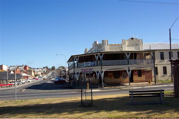Molong (8/03/2013 12:13:15 AM)